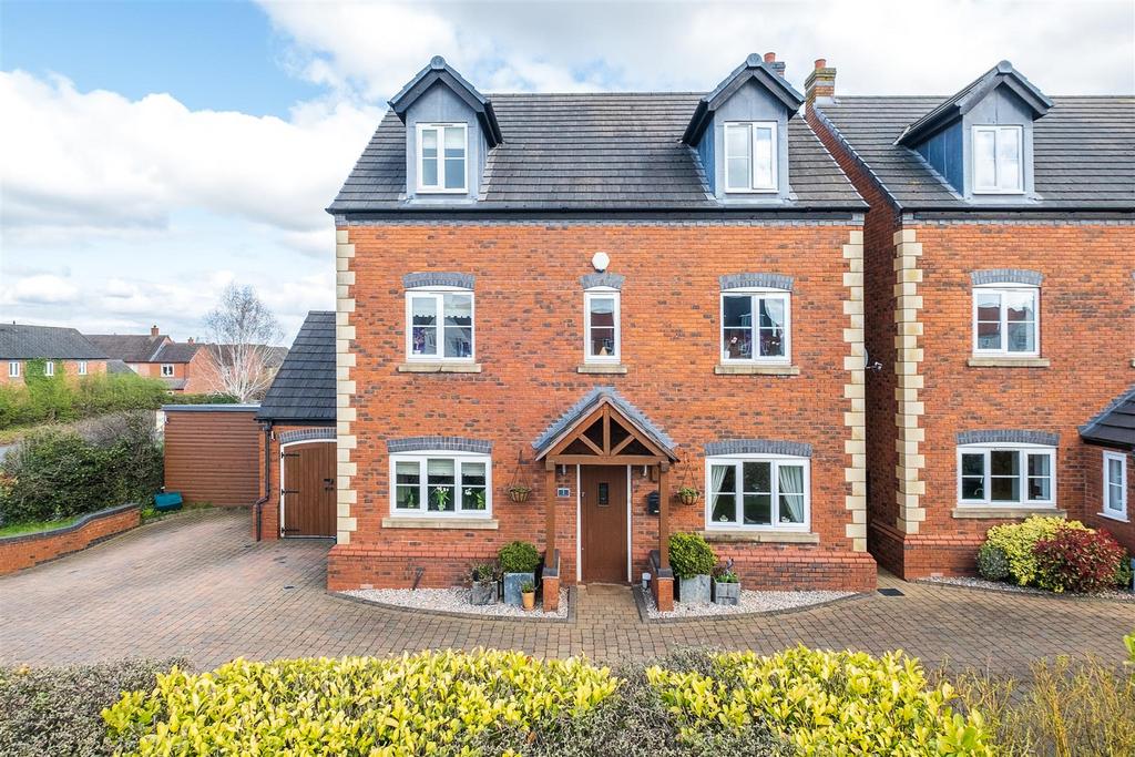 Chesterfield Walk, Lichfield 5 bed detached house for sale £650,000