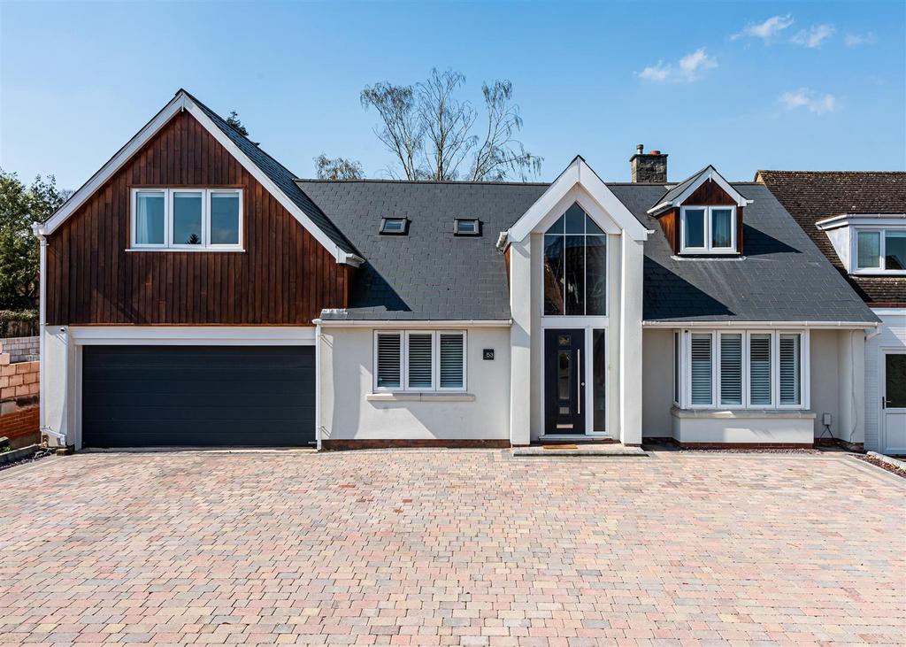 53 Cranmere Avenue, Tettenhall 5 bed detached house £2,995 pcm (£691 pw)