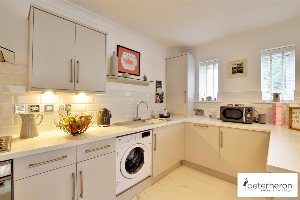 Open Plan Lounge and Dining Kitchen