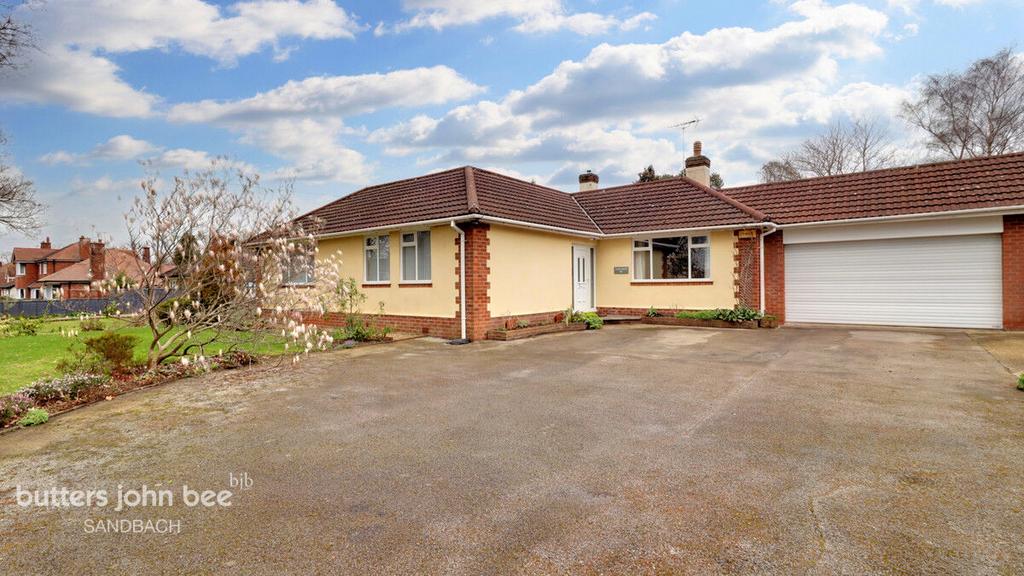 Park Lane, Sandbach 4 bed detached bungalow £700,000