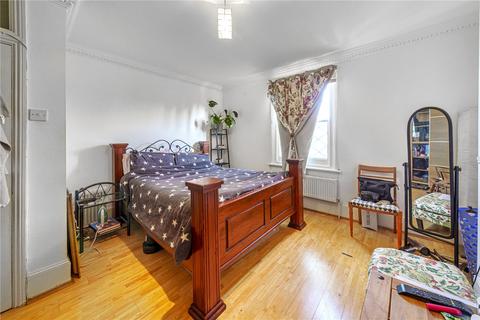68d Sydenham Road, Croydon, CR0 2EF