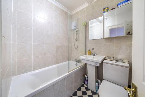 68d Sydenham Road, Croydon, CR0 2EF