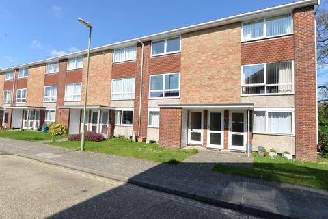 2 bedroom apartment for sale, Forest Court, New Milton, Hampshire, BH25