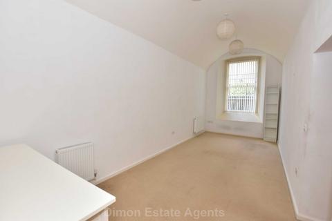 2 bedroom flat for sale, St Georges Barracks, Gosport