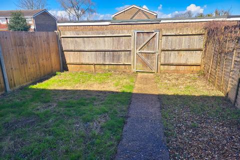 25 Birchglade, Calmore, Southampton, SO40 2GP
