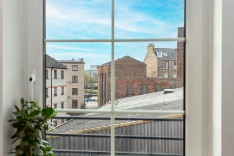 3/7 Tower Wynd, Edinburgh, EH6 7BA