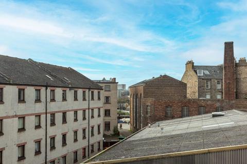 3/7 Tower Wynd, Edinburgh, EH6 7BA
