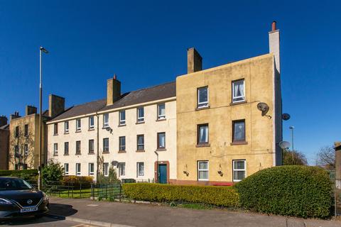 53/2 Craigentinny Road, Edinburgh, EH7 6RL