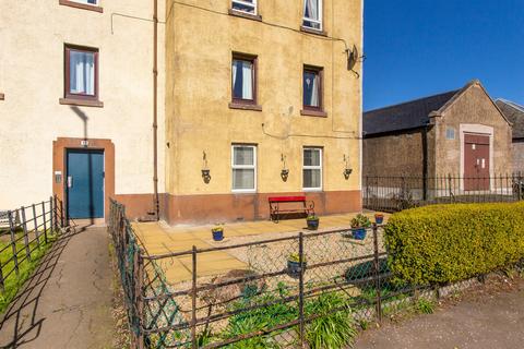 53/2 Craigentinny Road, Edinburgh, EH7 6RL