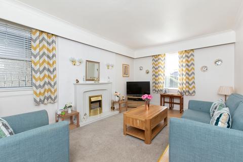 53/2 Craigentinny Road, Edinburgh, EH7 6RL