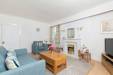 53/2 Craigentinny Road, Edinburgh, EH7 6RL