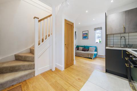 11, Sutton Lodge Clandon Road, Guildford, GU1 2DS