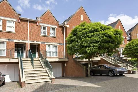 4 bedroom terraced house to rent, Virginia Park, Virginia Water, Surrey