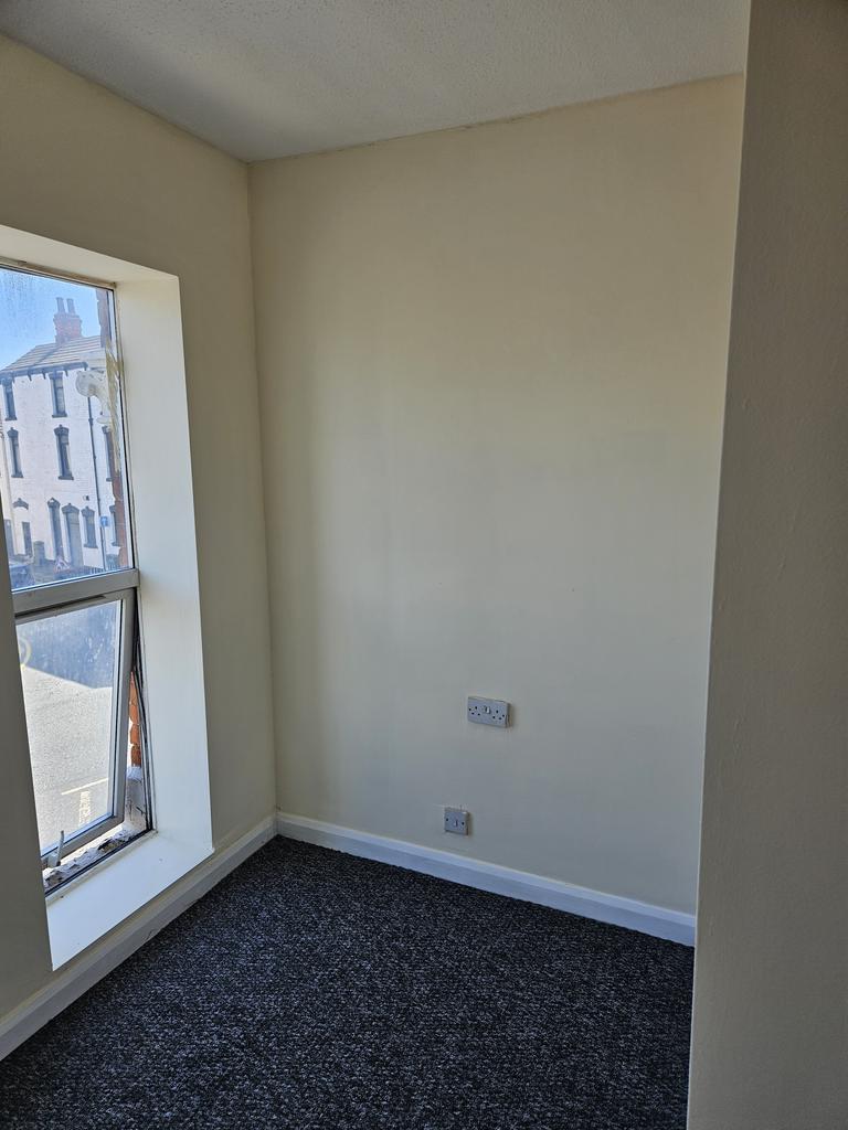 Freeman Street, Grimsby DN32 1 bed flat £400 pcm (£92 pw)