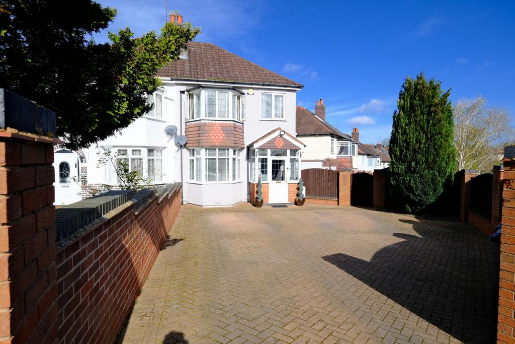 Kedleston Road, Hall Green, Birmingham B28 0ND 3 bed semidetached