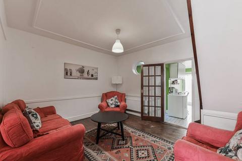109 Morley Avenue, London, N22 6NG