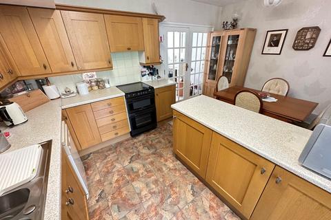 62 Sunningdale, Luton, LU2 7TE