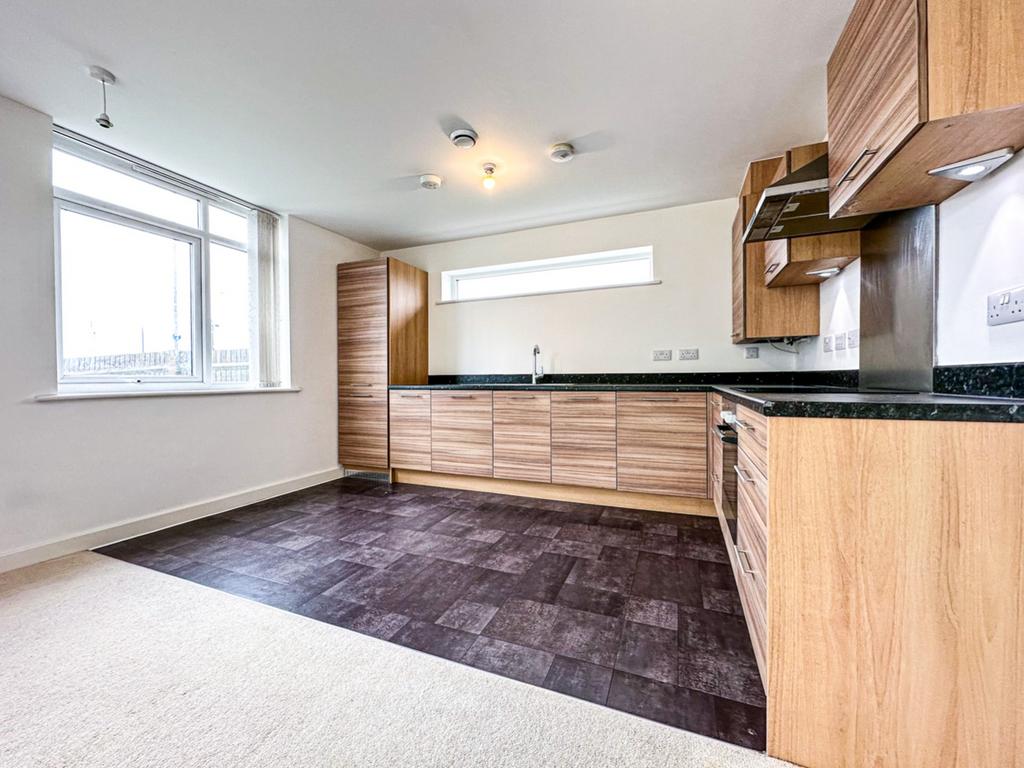 Firepool View, Taunton 2 bed ground floor flat for sale £165,000