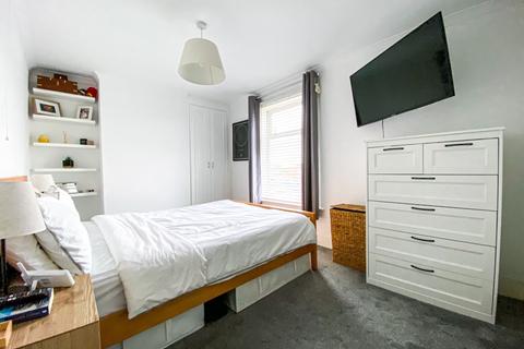 16 Bindon Road, Taunton, TA2 6AA