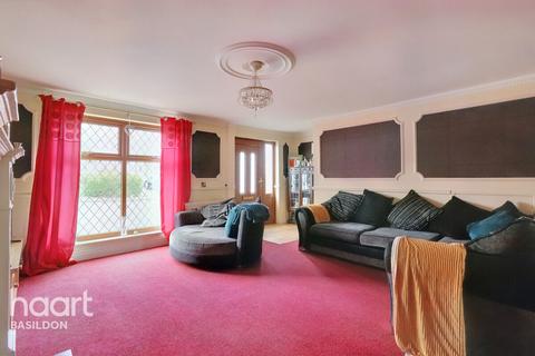3 bedroom terraced house for sale, Great Mistley, Basildon