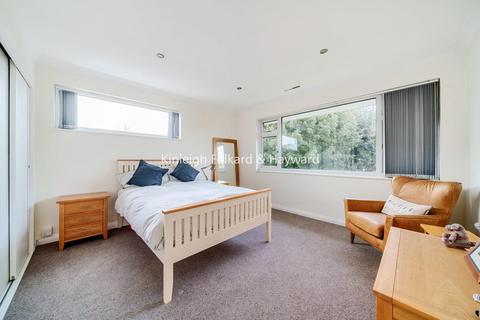 6 Cedar Copse, Bromley, BR1 2NY