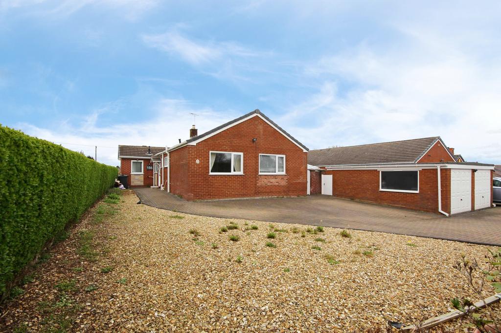 Lime Avenue, Weaverham, Cheshire, CW8 3 bed bungalow for sale £285,000