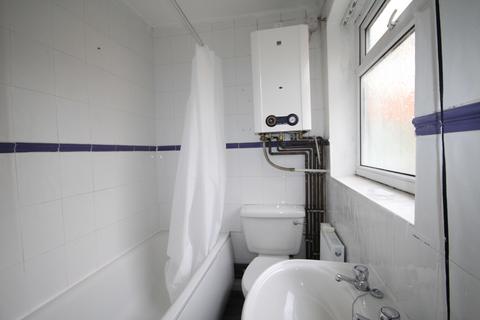 2 bedroom terraced house to rent, Colenso Avenue, Holland St, Hull, HU9