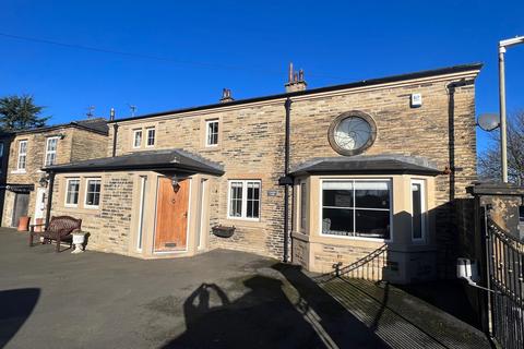 3 bedroom detached house to rent, Knowle Top Road, Halifax HX3