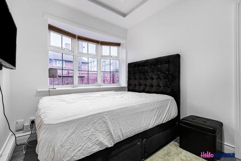 2 bedroom maisonette to rent, Bryony Road, London, W12