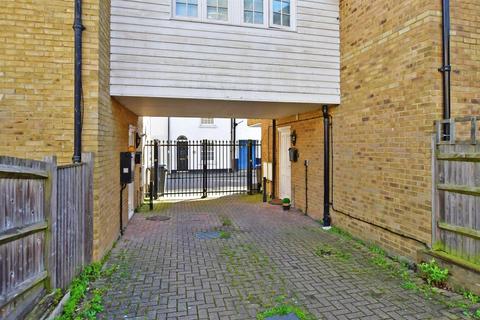 2 bedroom duplex for sale - Queens Courtyard, Dover, Kent
