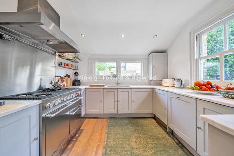 1 Green Lane, Chislehurst, BR7 6AG