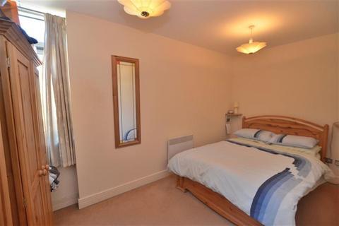 1 bedroom apartment to rent, Gerry Raffles Square, Stratford, E15