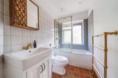 154 Sydney Road, London, N10 2RN