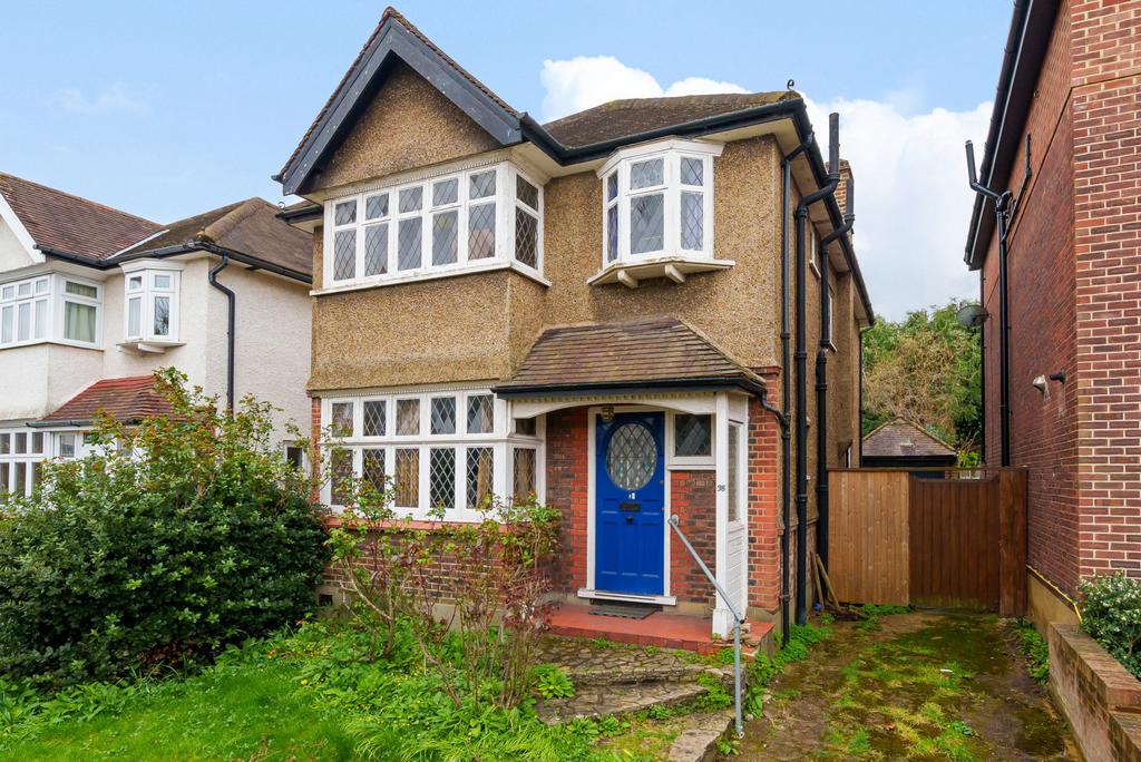 Cranes Park Avenue, Surbiton, KT5 4 bed detached house for sale £1,100,000