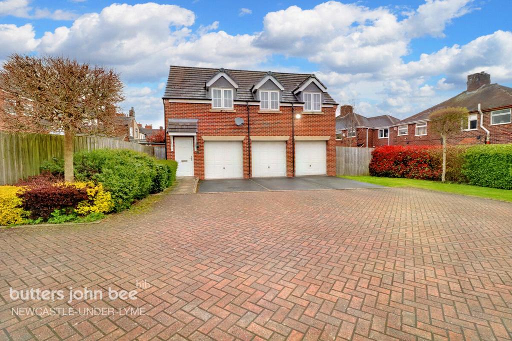 Basford Court, Newcastle 1 bed coach house for sale £140,000