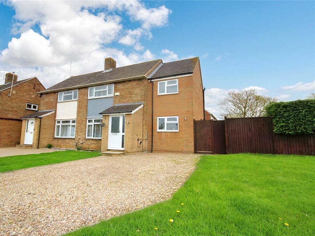 Linworth Road, Cleeve, Cheltenham, Gloucestershire, GL52 3 bed
