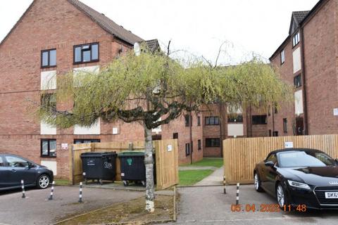 2 bedroom flat to rent, Station Road, Rushden NN10