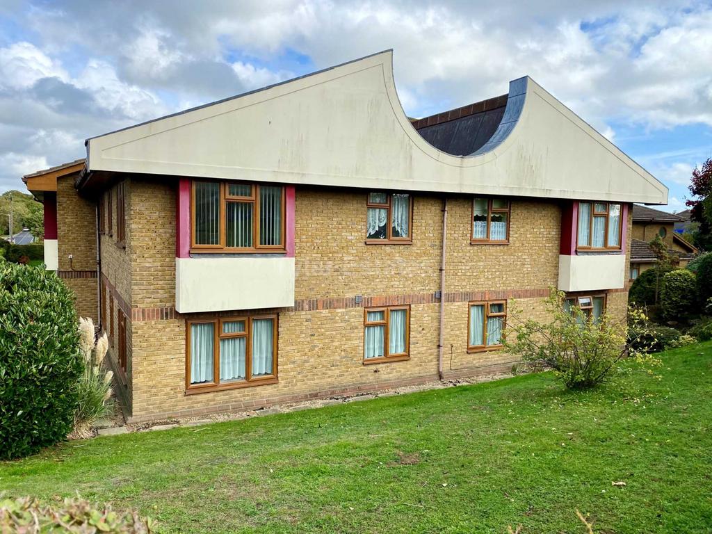 Allington Court, Billericay CM11 2 bed retirement property £197,500