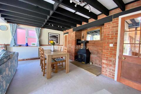 3 bedroom detached house for sale - Bridgecote Lane, Basildon SS15