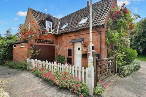 3 bedroom detached house for sale - Bridgecote Lane, Basildon SS15
