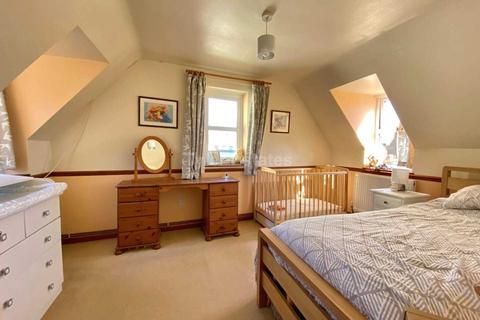 16 Bridgecote Lane, Basildon, SS15 4BW