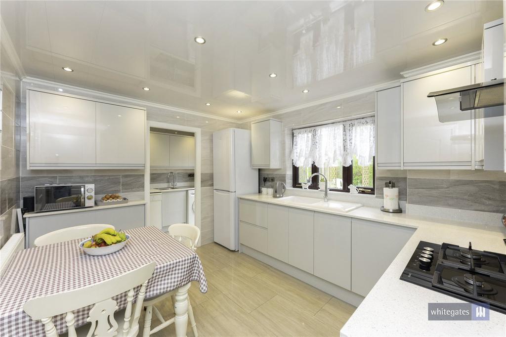 Kitchen/Dinning Area