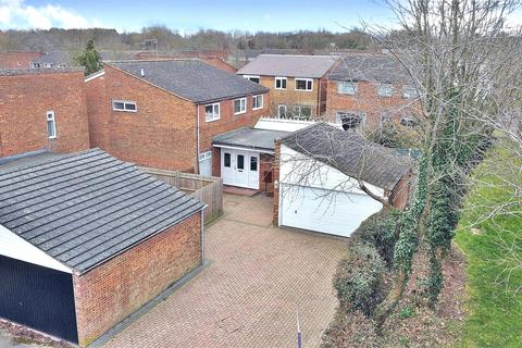 2 Ashburnham Close, Bletchley, Milton Keynes, MK3 7TR