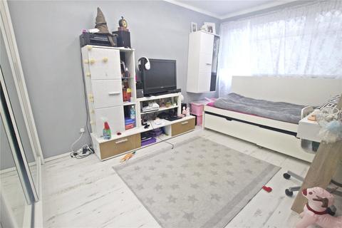 69 Buttermere Close, Bletchley, Milton Keynes, MK2 3DG
