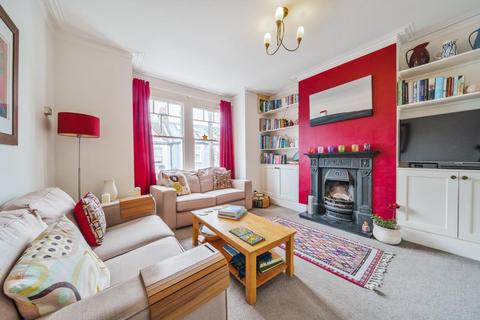 5b Treport Street, London, SW18 2BW