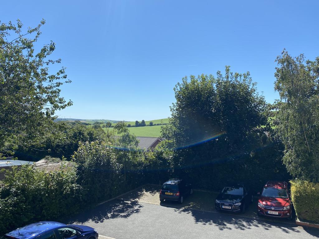 Clovelly Road, Bideford EX39 2 bed flat £675 pcm (£156 pw)