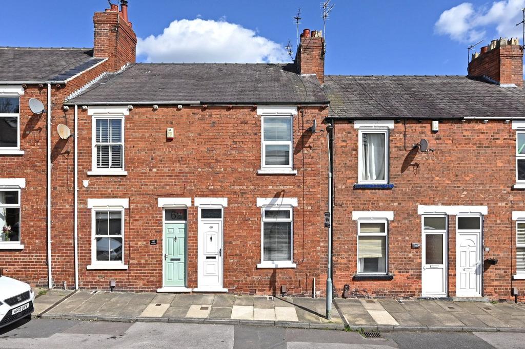 Linton Street, Poppleton Road, York... 2 bed terraced house to rent £1,150 pcm (£265 pw)