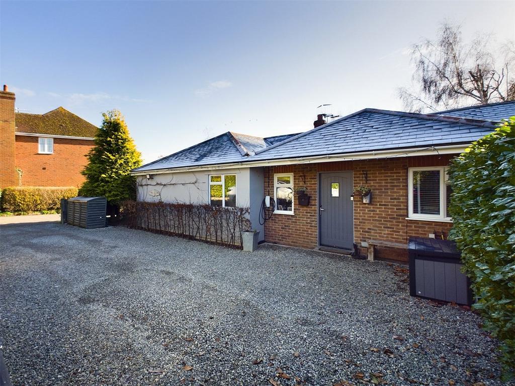 Perry Hill, Worplesdon, Guildford... 5 bed bungalow £850,000