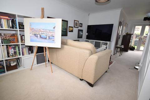27 Marsh Road, Burnham-on-crouch, CM0 8LZ