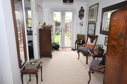 27 Marsh Road, Burnham-on-crouch, CM0 8LZ